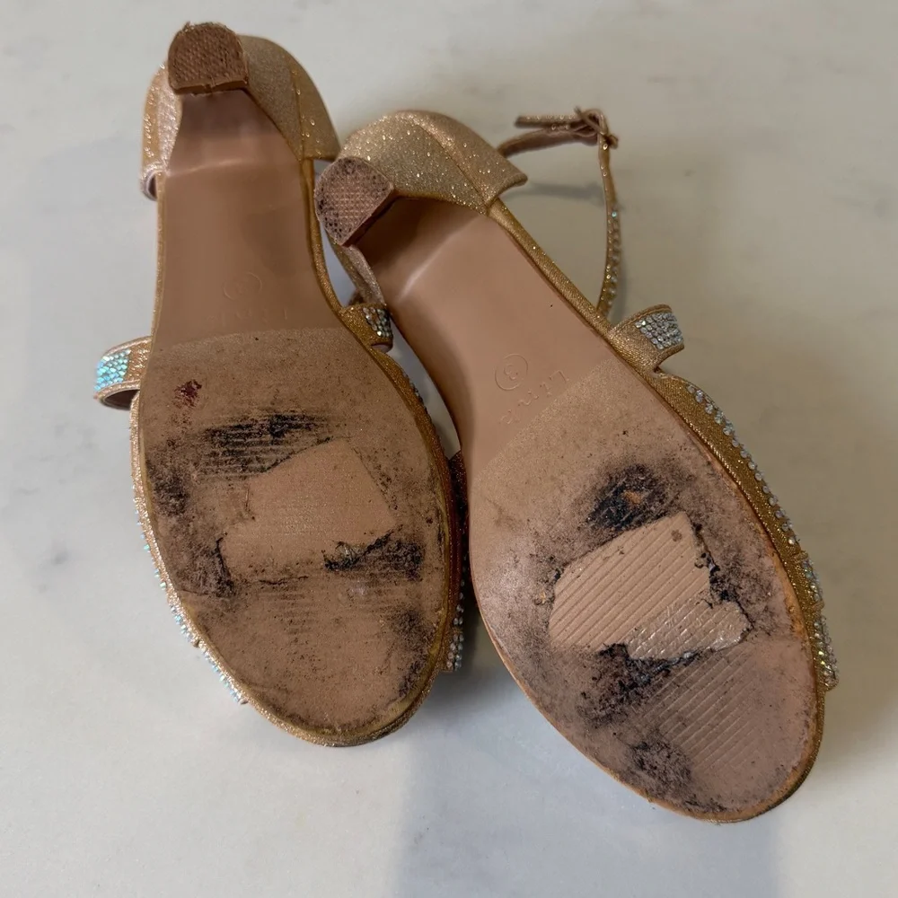 Girls’ Elegant Glittering Strappy Sandals, size Y3